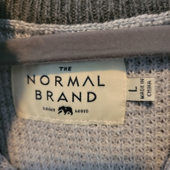 Light Gray Waffle Knit Men's 1/4 Zip Sweatshirt - Picture 3 of 3